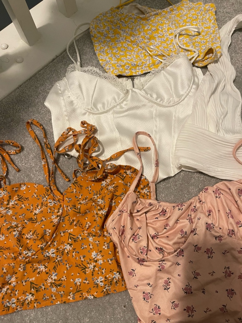 Tops Bundle - Picture 2 of 10